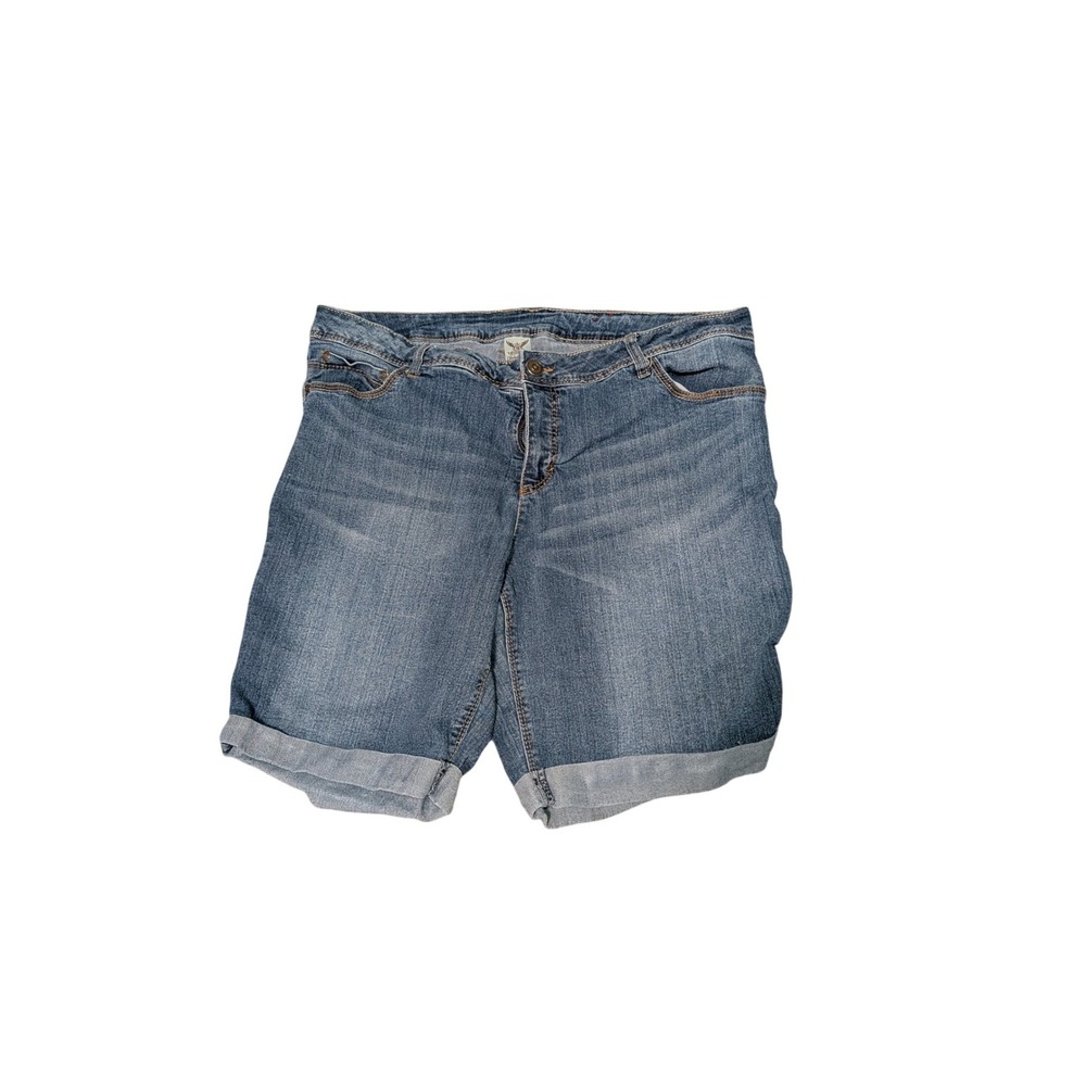 Faded Glory Womens Size 18 Denim Bermuda Shorts Cuffed Medium Wash Blue Stretch